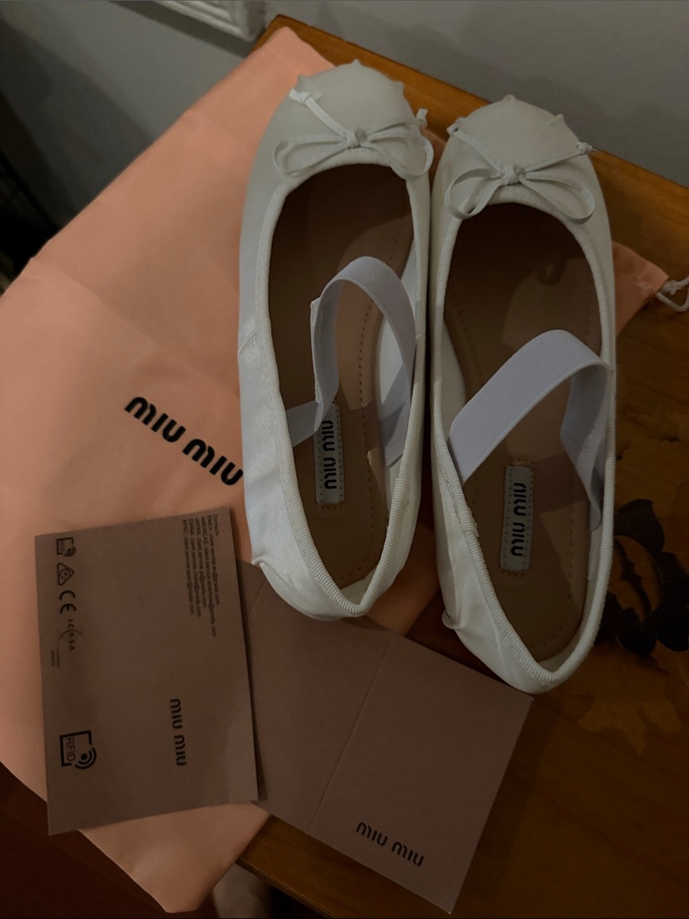 Miu Miu White Ballet Flats with Bow